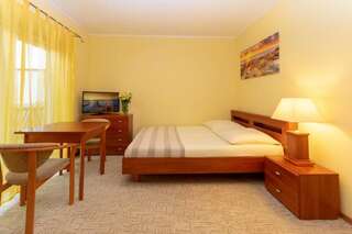 Отели типа «постель и завтрак» Pensjonat Marynarski - Apartamenty Дарлувко Двухместный номер с 1 кроватью и балконом-22